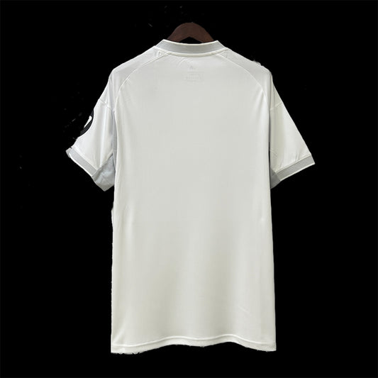 Real Madrid Local 25-26 Versión Fan (Réplica)