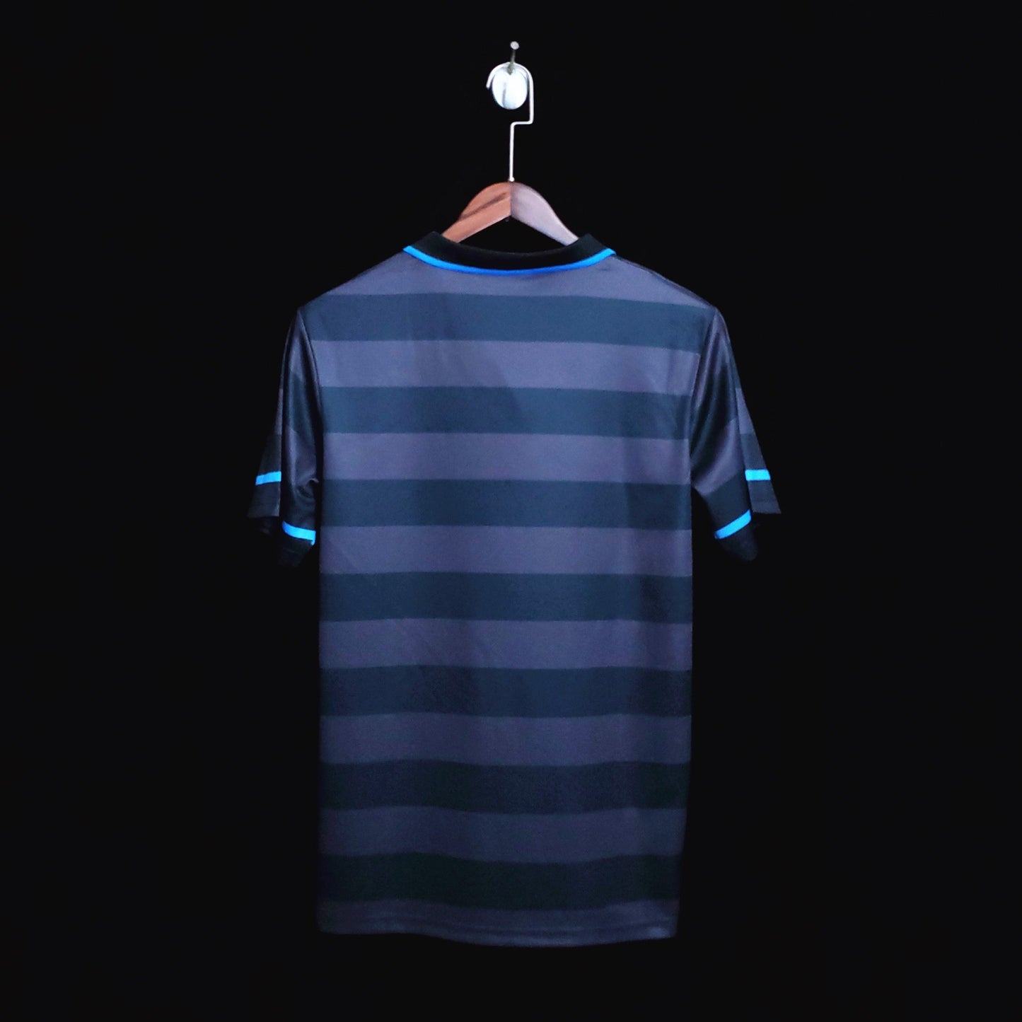 የኢንተር ሚላን ርቀት 97-98 Retro Jersey Replica Premium