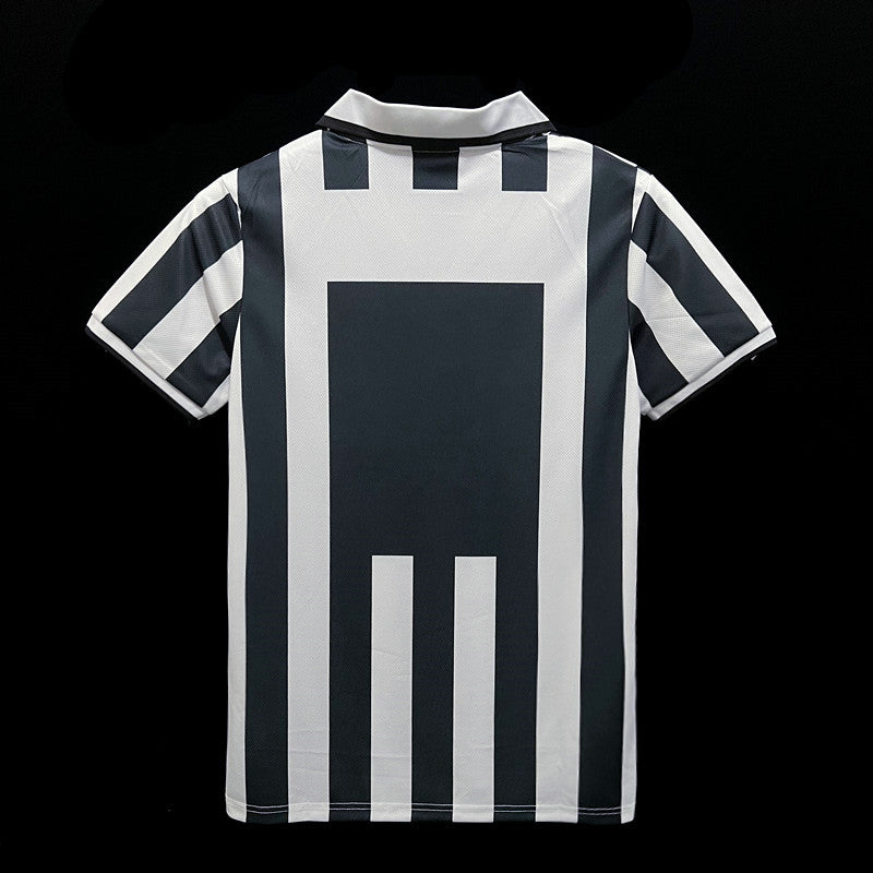 Juventus Local 96-97 Retro Jersey Réplica Premium