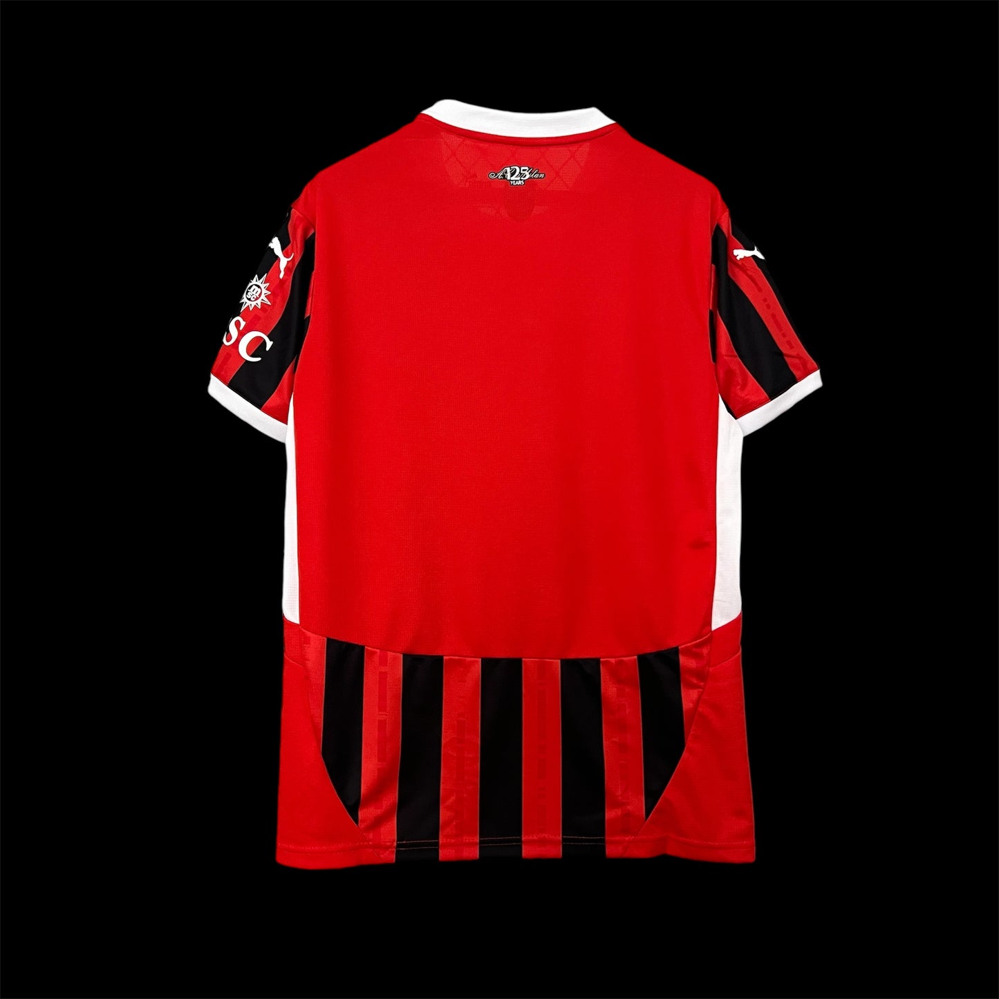 የኤሲ ሚላን ቤት 24-25 የጀርሲ ቅጂ ፕሪሚየም የደጋፊ ስሪት