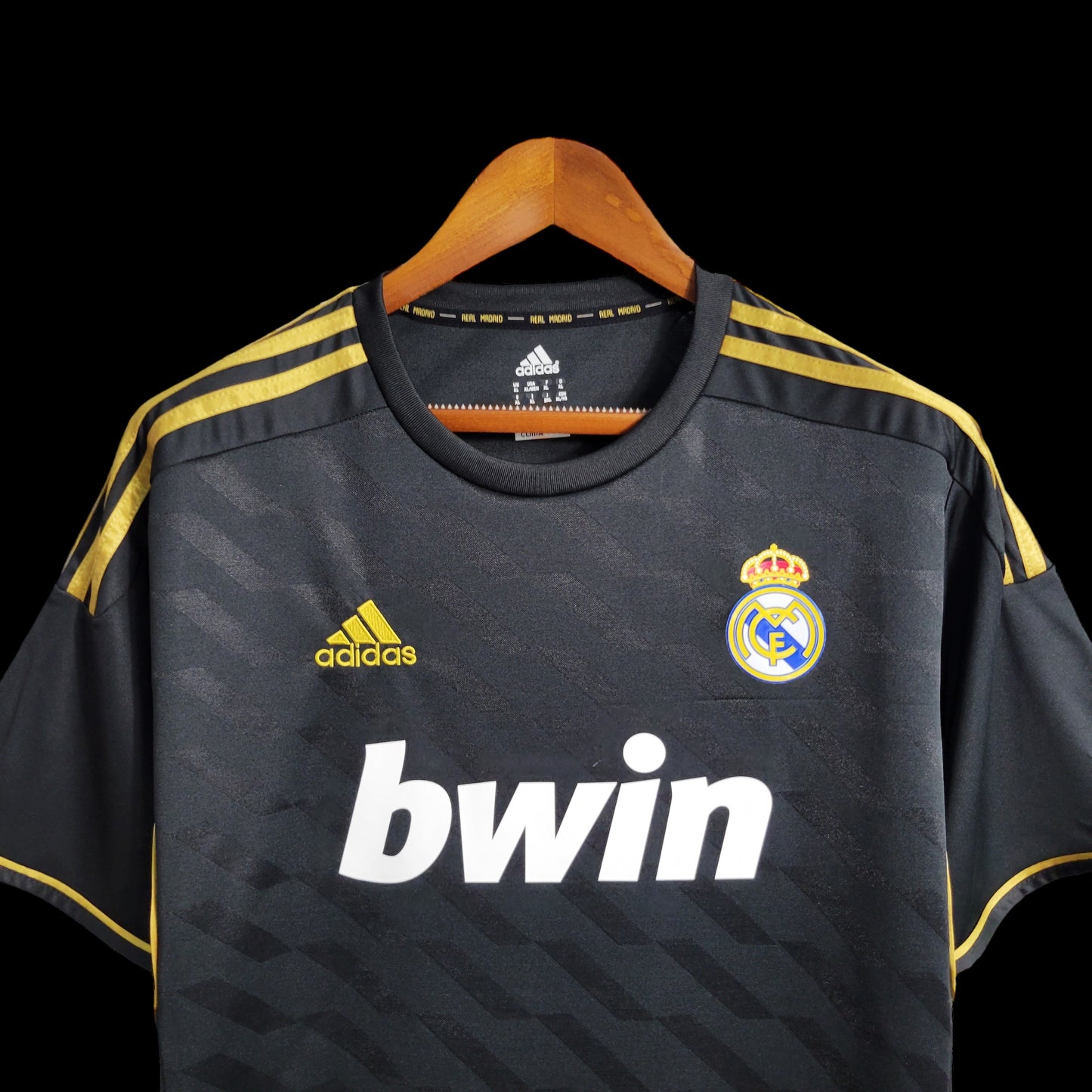 Real Madrid Away 11-12 Retro Premium Replica Jersey