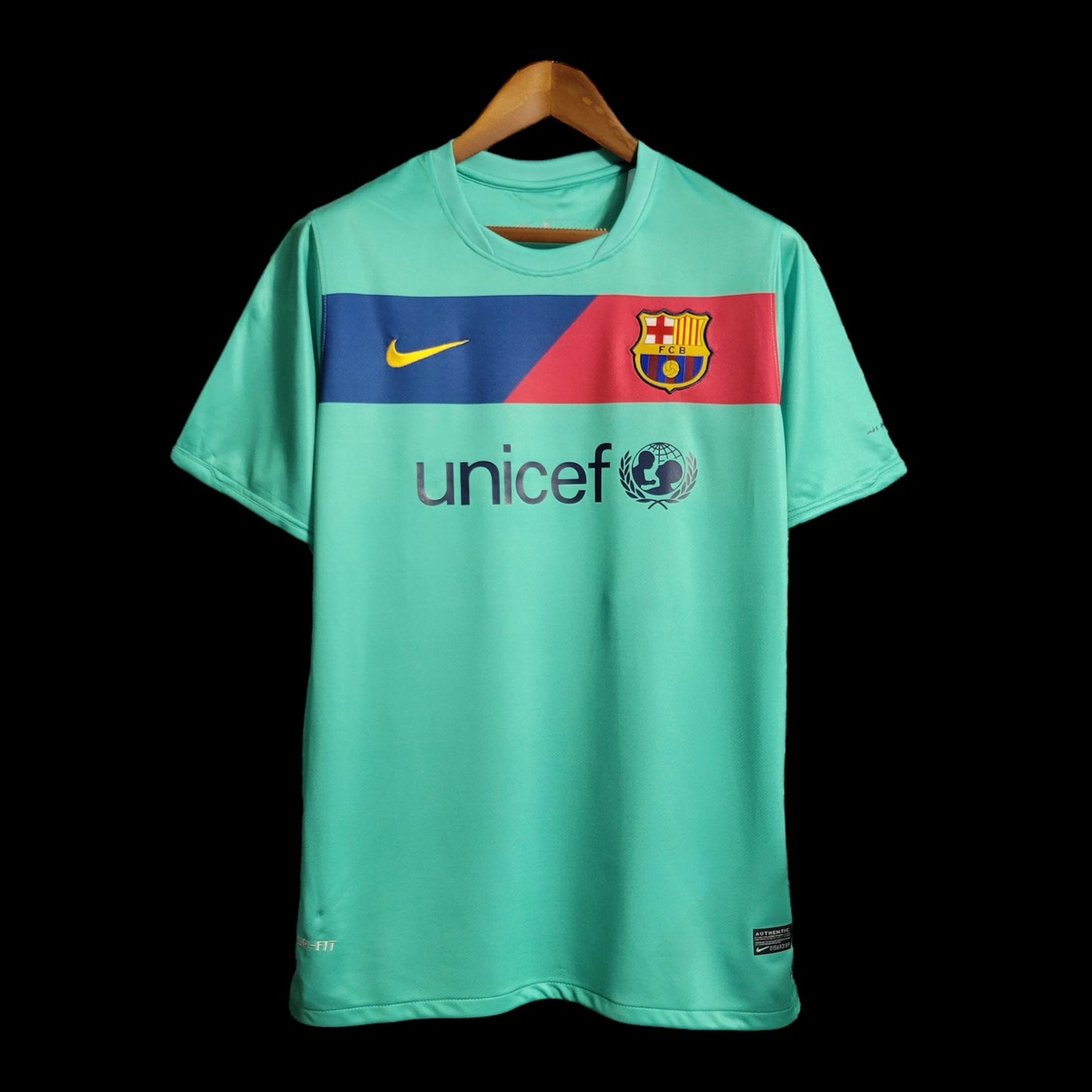 FC Barcelona Visit 10-11 Retro Jersey Premium Replica