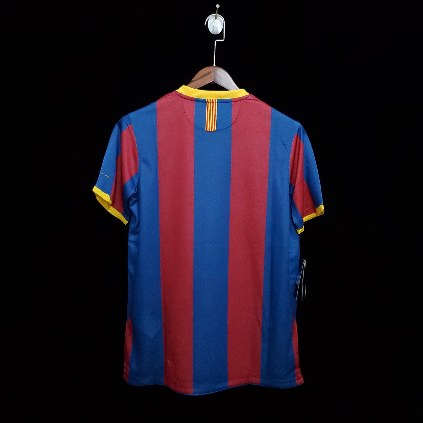 FC Barcelona Home 10-11 Retro Jersey Premium Replica